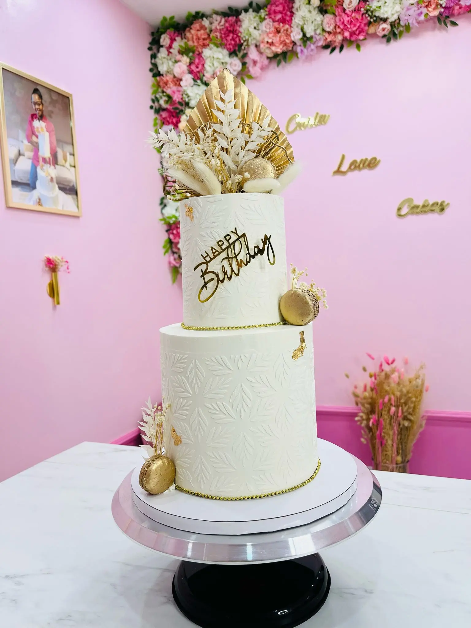 Gâteau d'anniversaire décoré — Carla Love Cakes