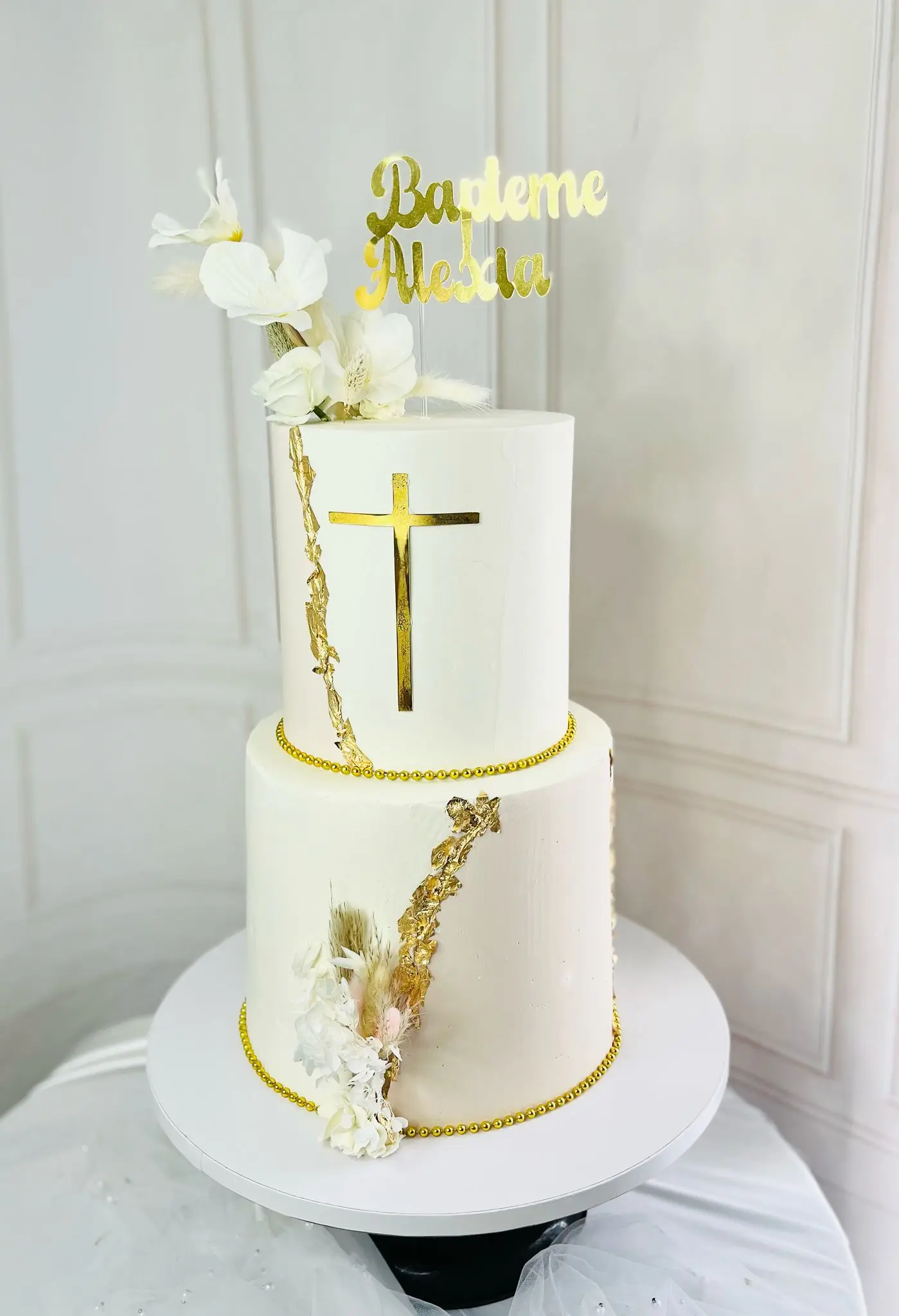 Gâteau de baptême floral — Carla Love Cakes