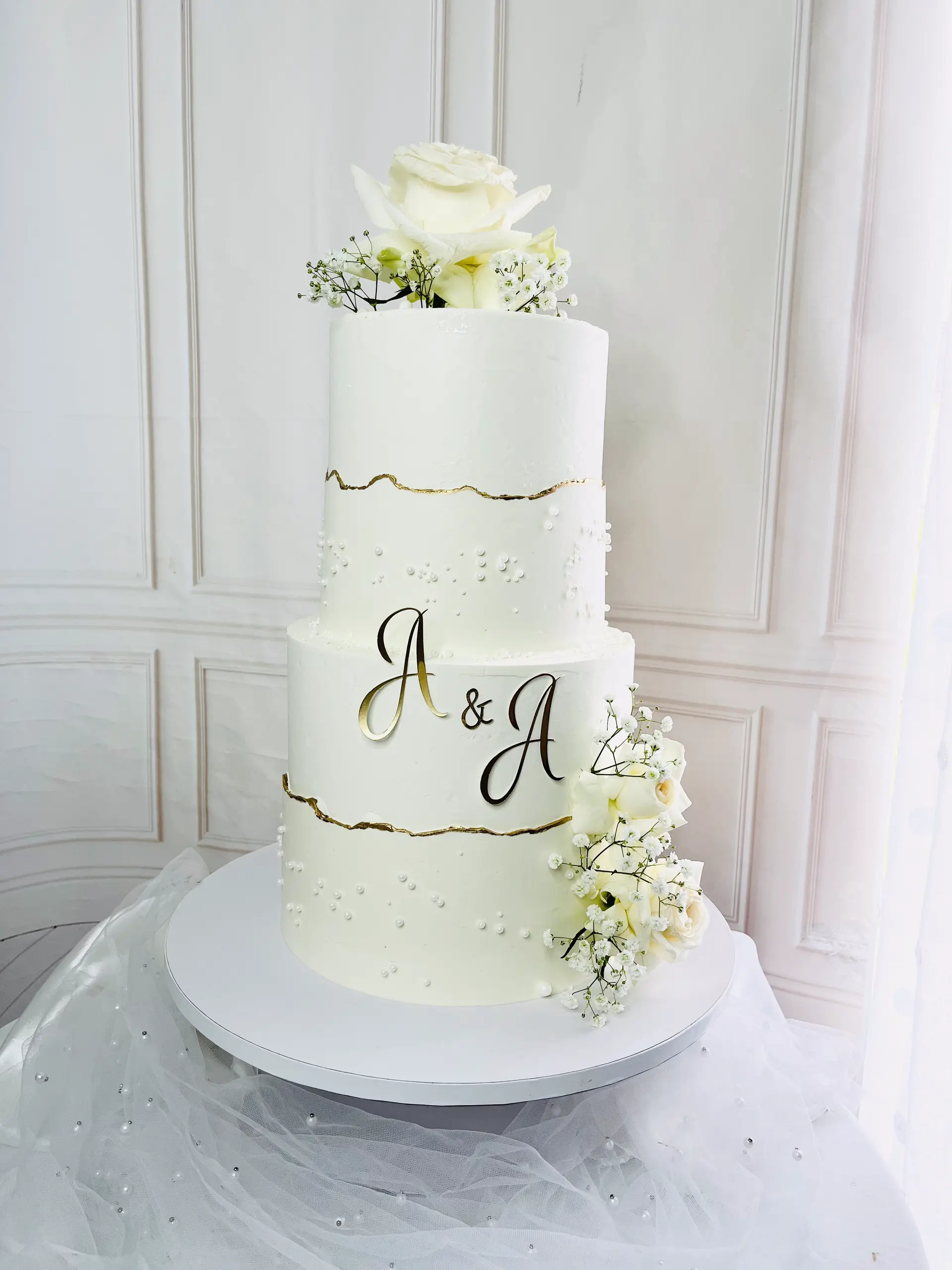 Gâteau de mariage floral — Carla Love Cakes
