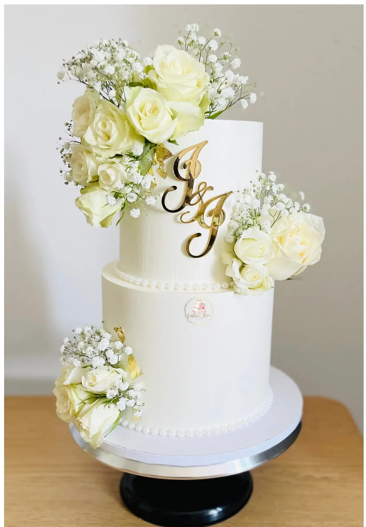 Gâteau de mariage avec décoration — Carla Love Cakes